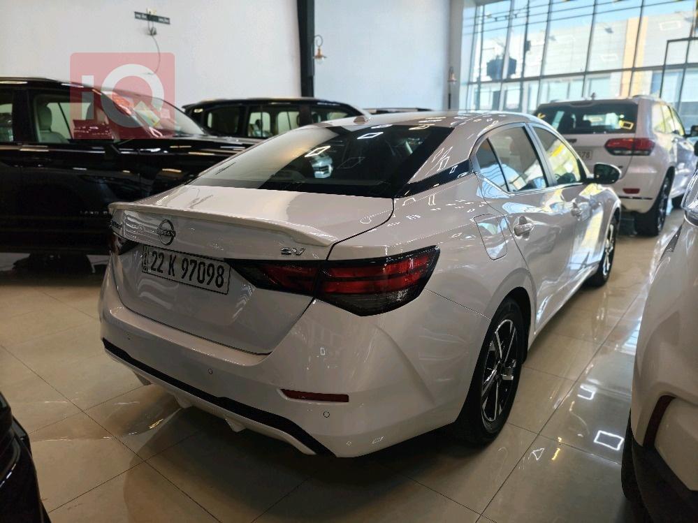 نیسان سێنترا